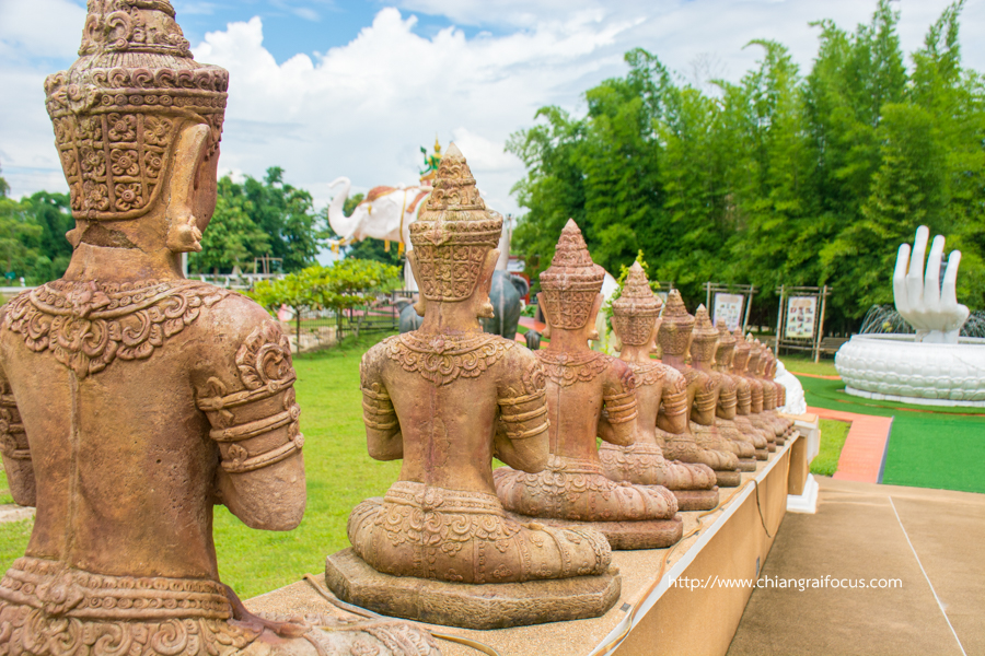 พระสิงห์สานชนะมาร พระพุทธรูปสร้างด้วยไม้ไผ่ทั้งองค์