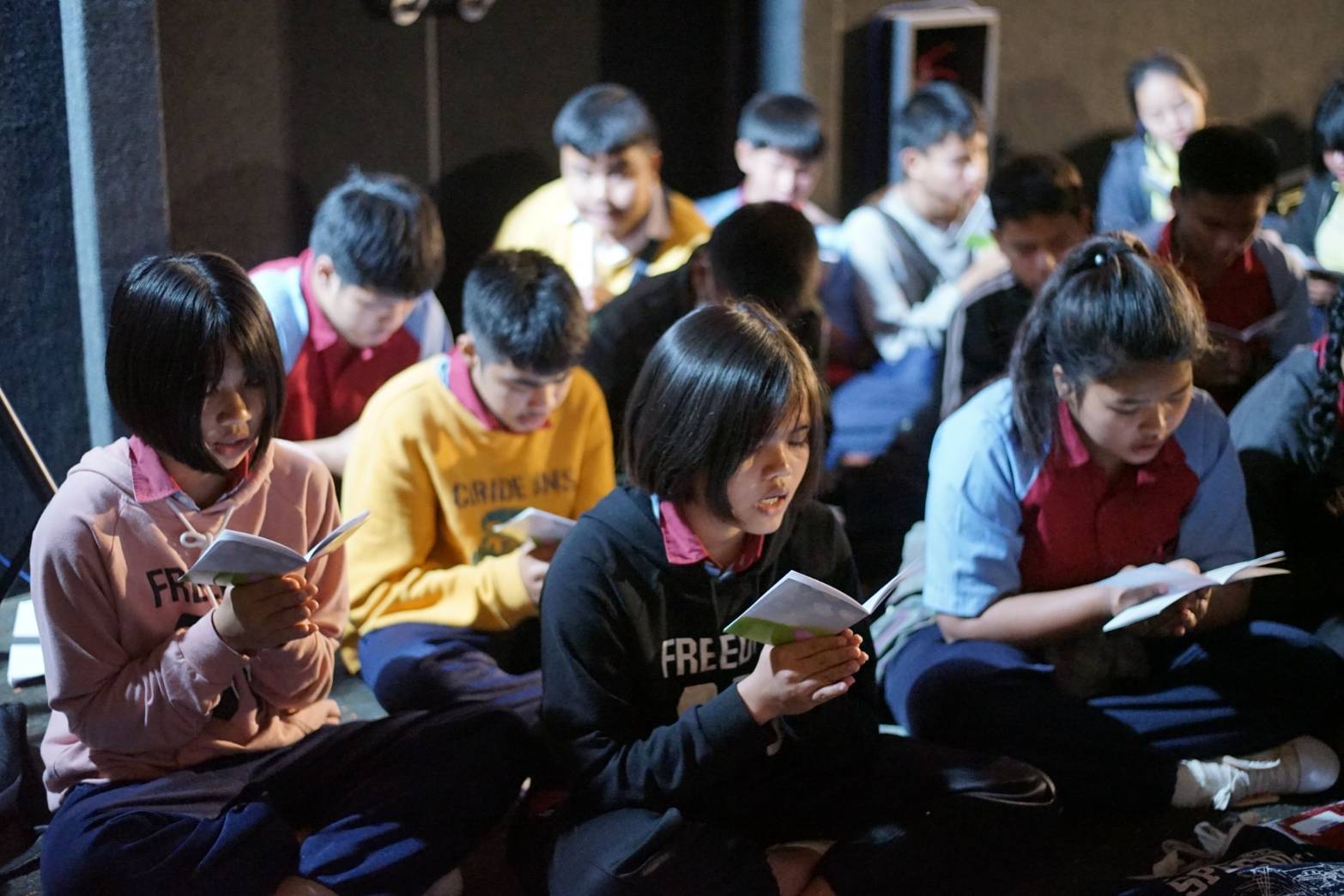 ศรีสะเกษจัดติวโอเน็ตภาษาอังกฤษ ครั้งที่ 1 มีนักเรียนเข้าร่วมกว่าพันคน