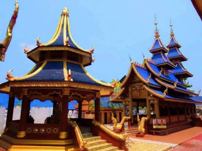 เที่ยววัดสวยๆ  พักกายใจ ที่จ.สุโขทัย