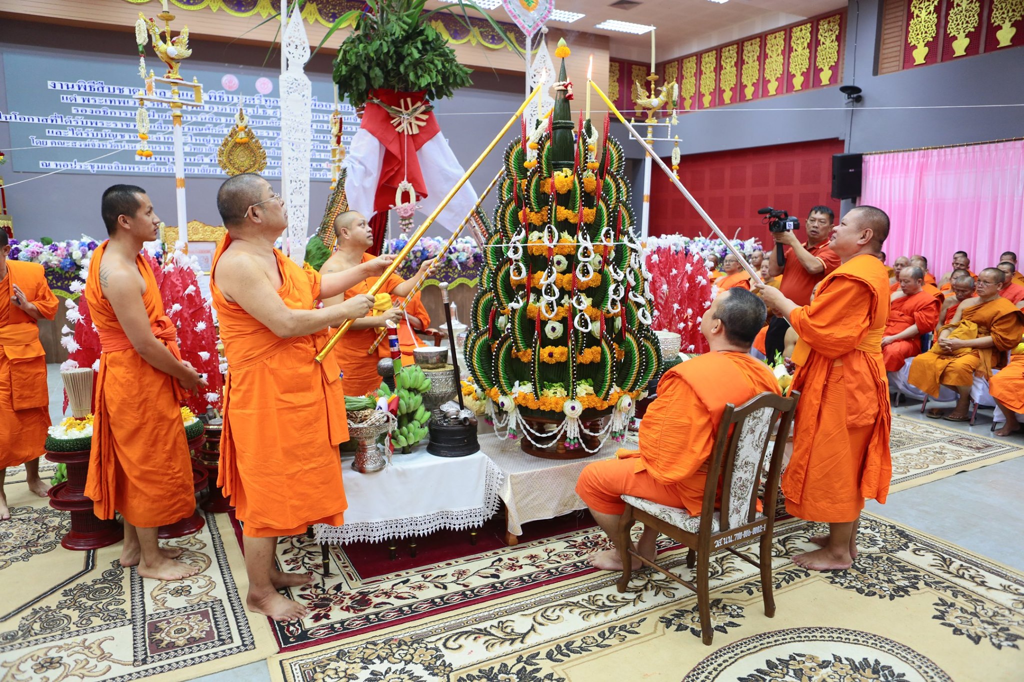 คณะสงฆ์ จ.น่าน จัดพิธีบายศรีทูลขวัญ มุทิตาแด่พระเทพเวที ผู้รักษาการแทนเจ้าคณะภาค 6
