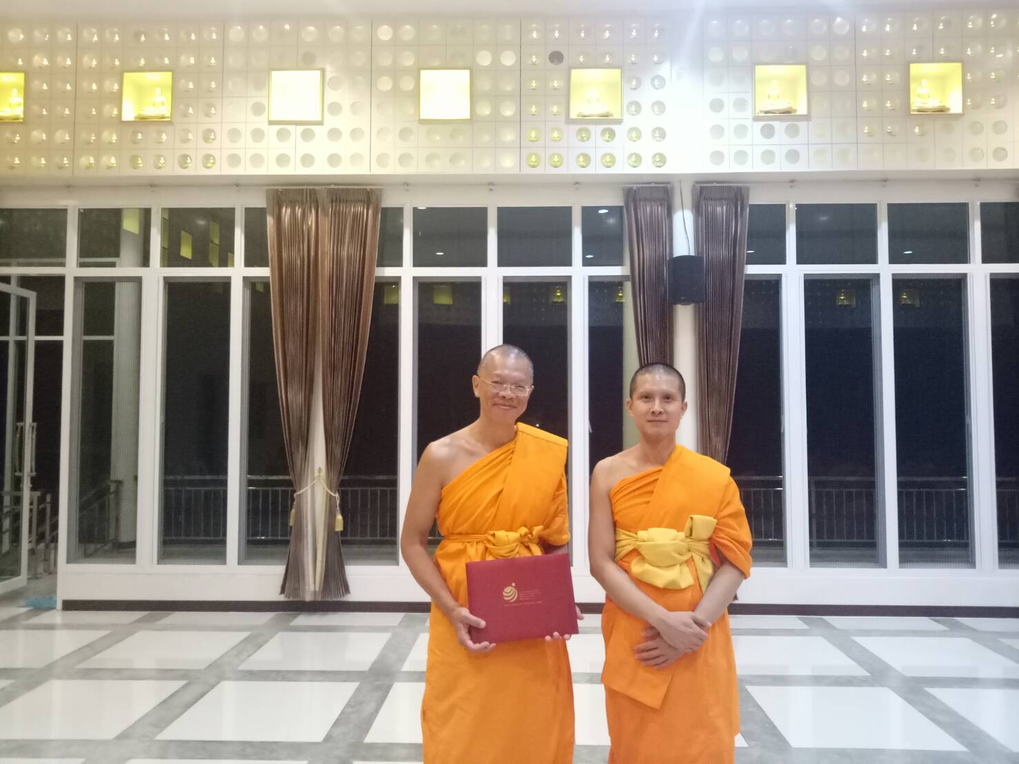 อดีตผู้บริหารไมโครซอฟท์ ออกบวชเพื่อศึกษาสมาธิในพระพุทธศาสนา