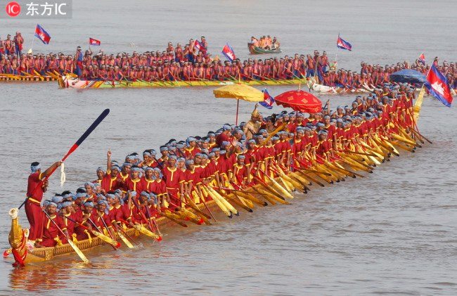 “เรือมังกรยาวที่สุดในโลก” กัมพูชาร่วมสร้าง สถิติกินเนสส์บุ๊คใหม่