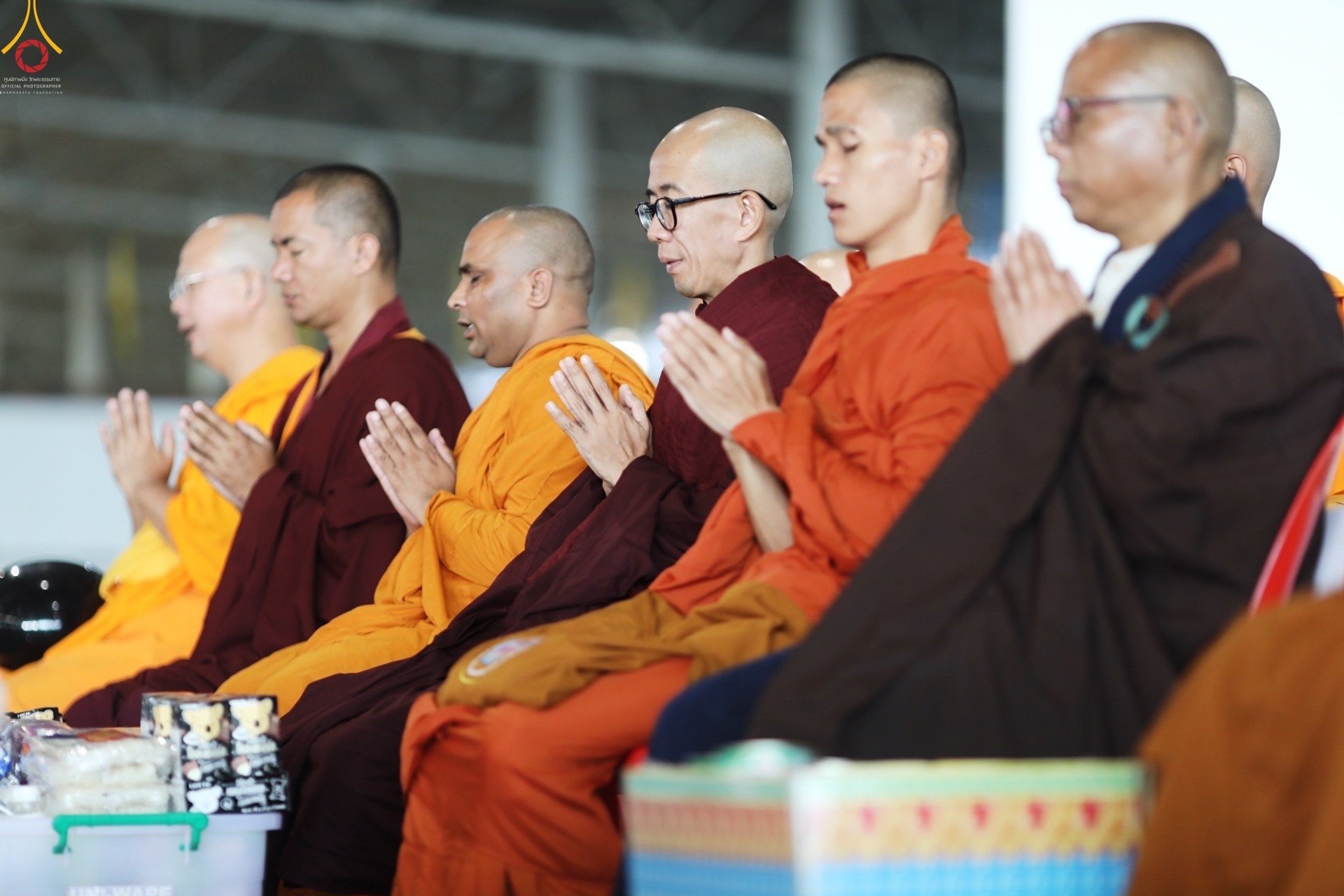 วัดพระธรรมกายจัดพิธีอุปสมบทอุทิศชีวิตสามเณร 14 รูป วันวิสาขบูชา