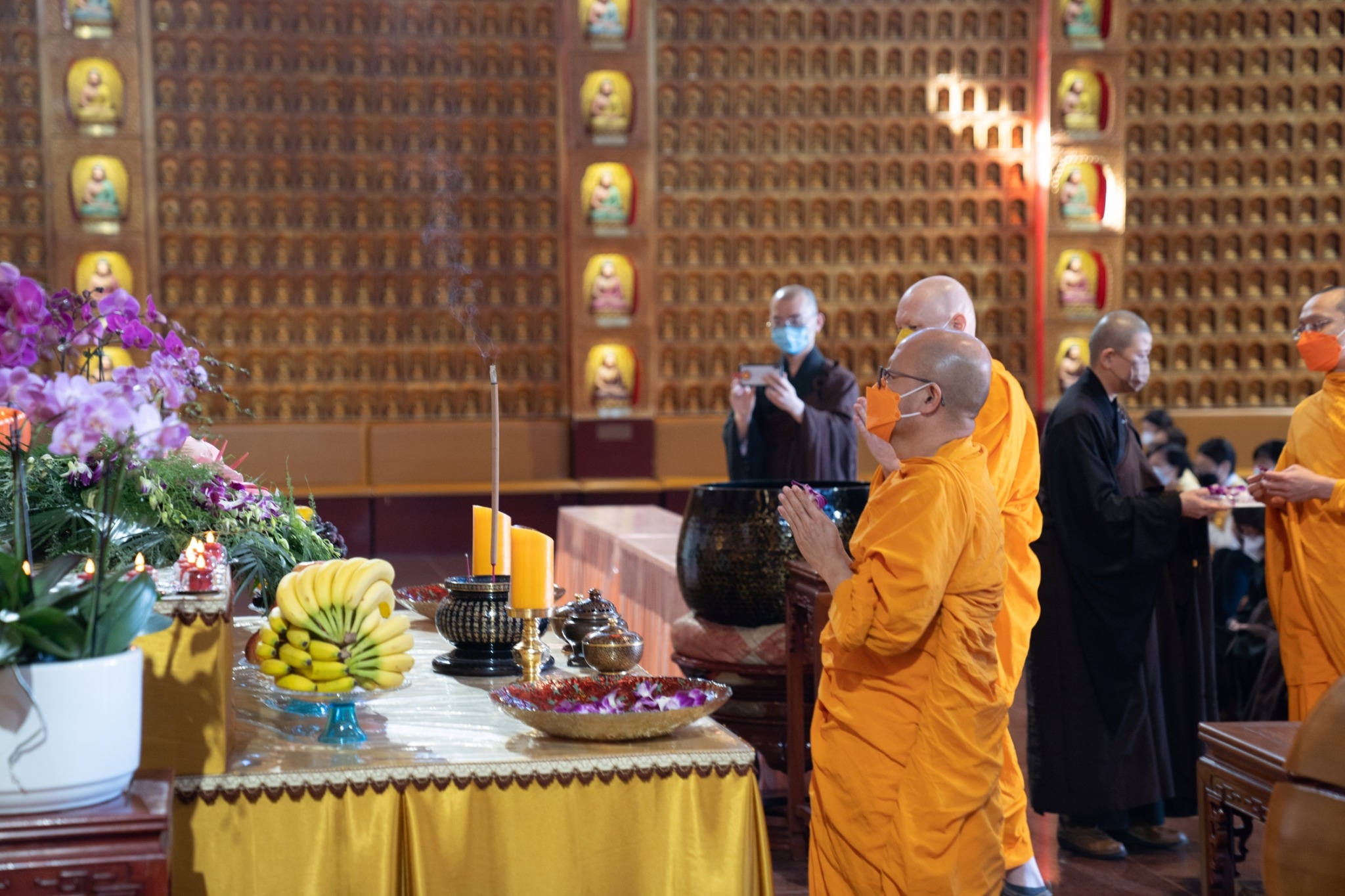 หมู่คณะวัดพระธรรมกายแคลิฟอร์เนีย ร่วมแสดงความอาลัยต่อการมรณภาพของพระธรรมาจารย์ซิงหวิน